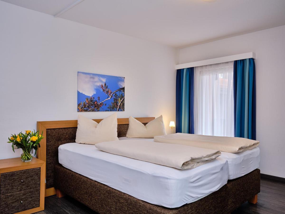 Gaestehaus Waldeck ティティゼー・ノイシュタット エクステリア 写真